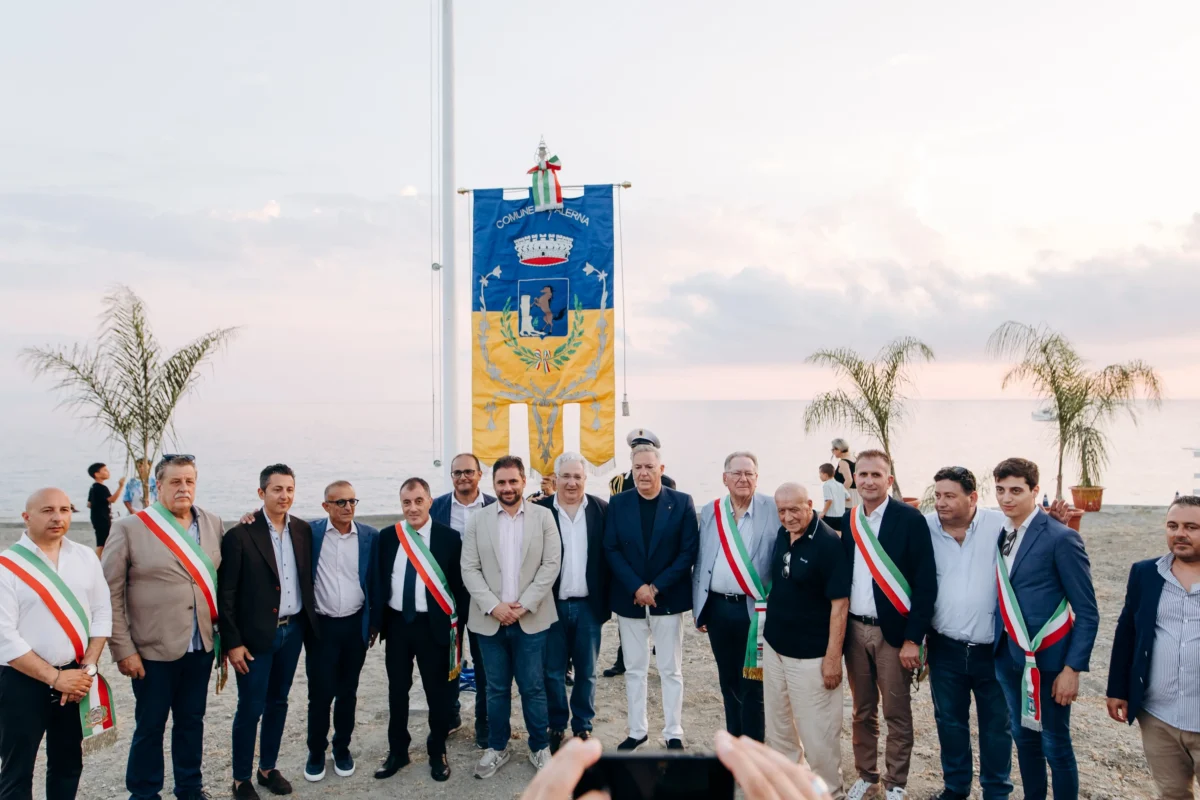 Bandiera Blu Falerna: il Rivale Beach Club celebra il mare premiato della Calabria