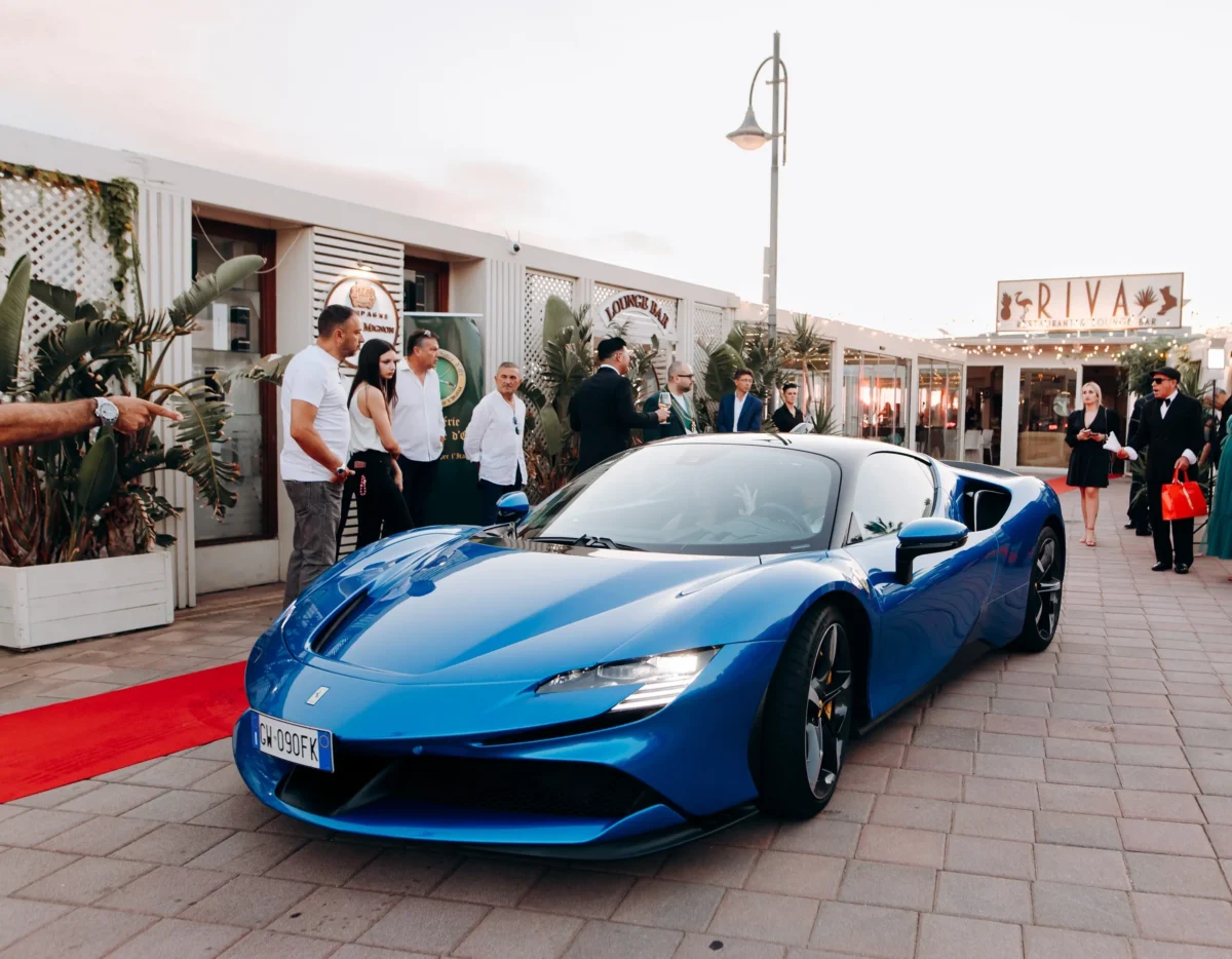 FERRARI
