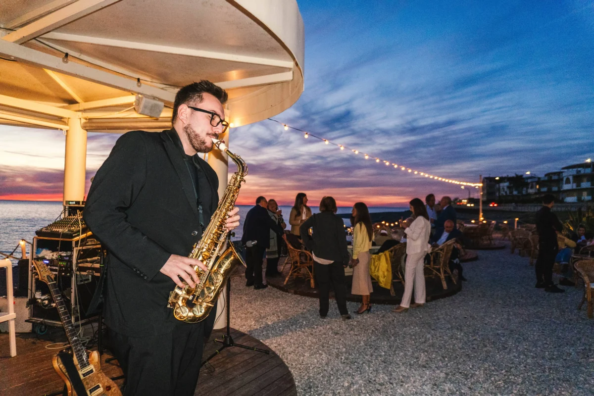 sax e tramonto