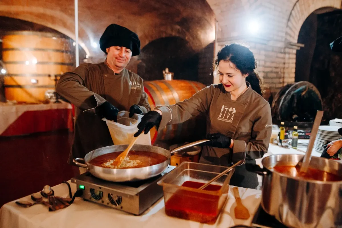 Riva in Tour
Riva Restaurant
Cucina
Catering